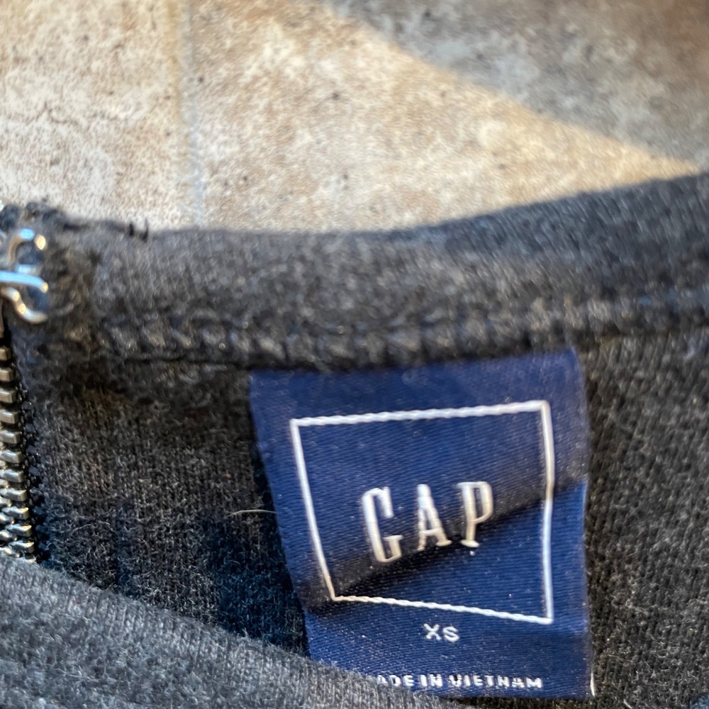 ❤️ GAP GREY PEPLUM KNIT TOP SIZE XS - Picture 4 of 7